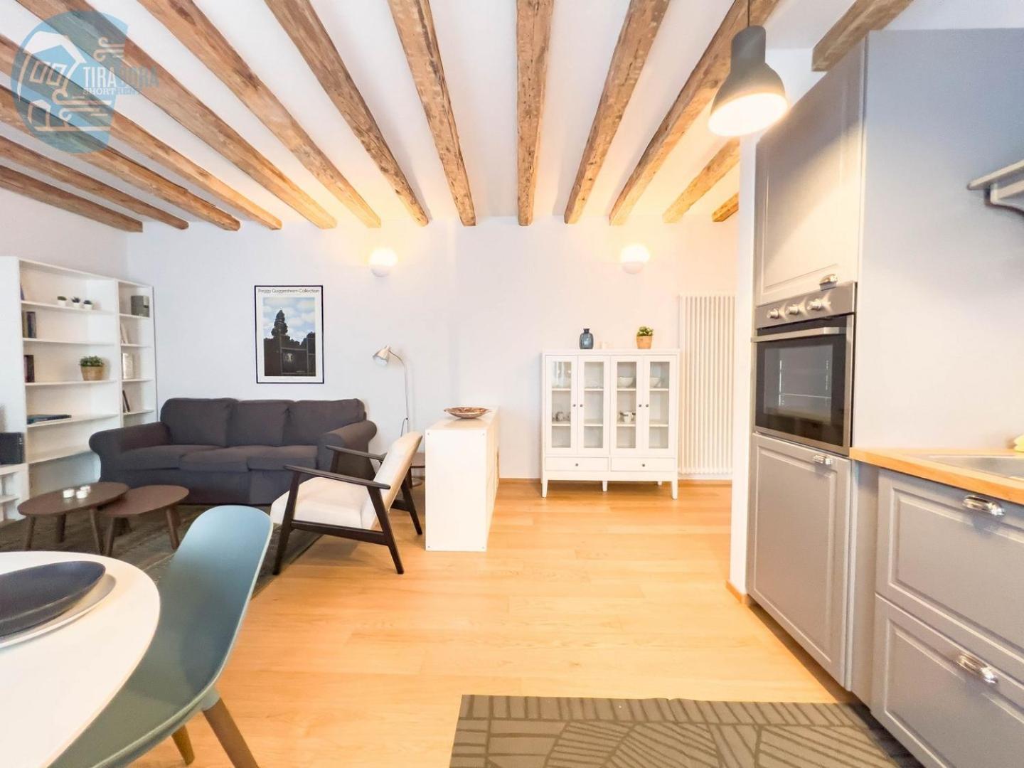 Ferienwohnung Mazzini 9 Tirabora Short Rent Triest Exterior foto